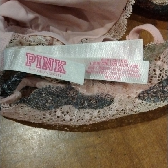 GIRLS bralettes pink brand size small, true brand size extra small - Picture 5 of 5